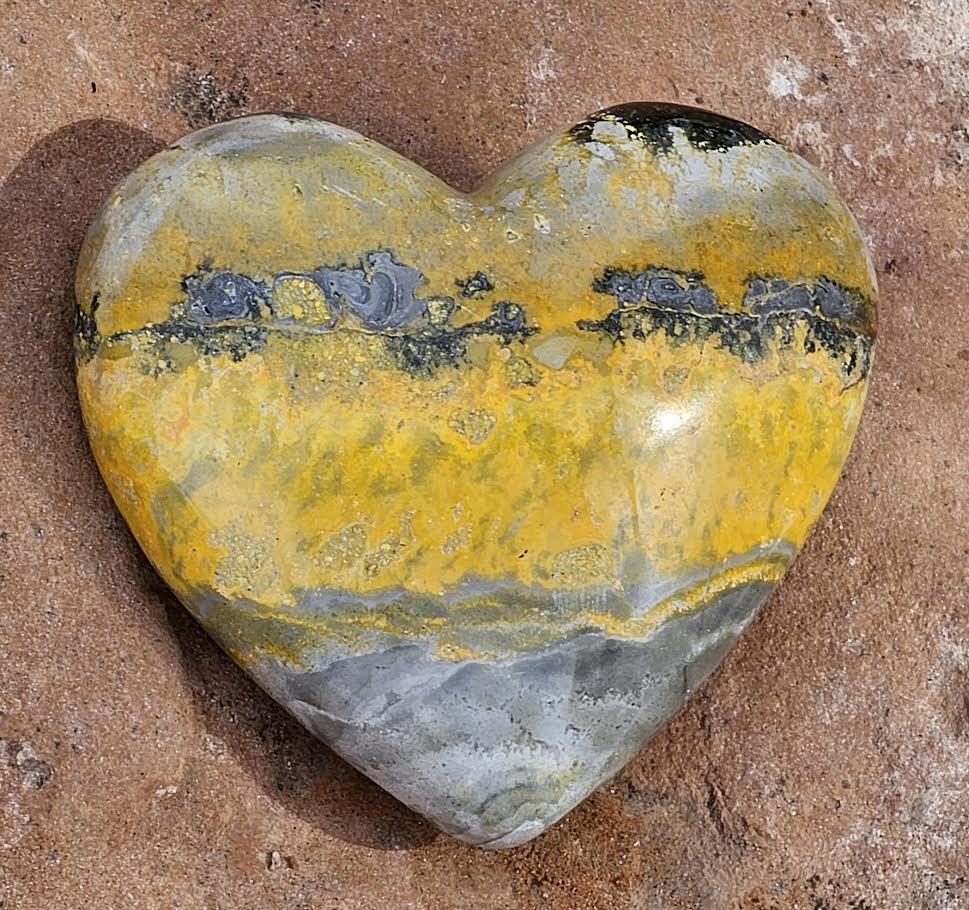 Bumblebee Jasper Heart