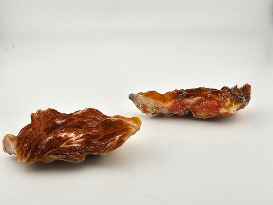 Vanadinite on Barite